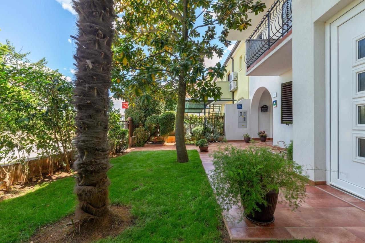 Holiday Apartment Suzana Rovinj Exterior foto